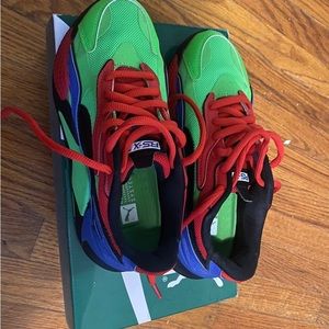 Only worn once size 5